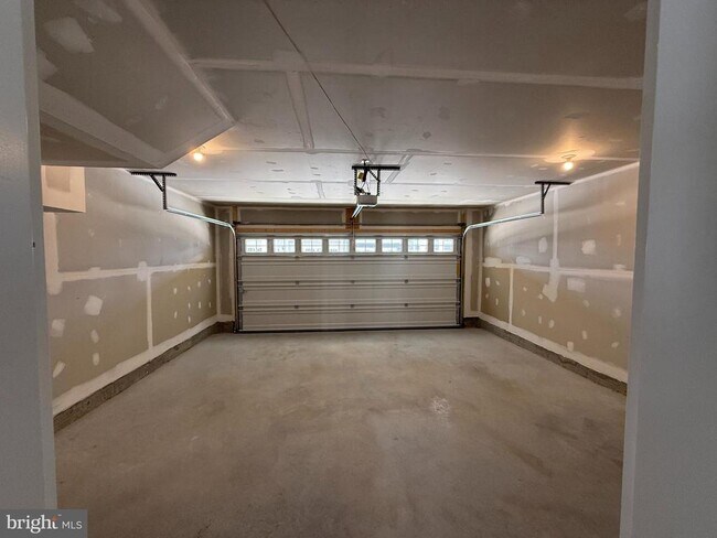 Foto del edificio - 7815 Barrensdale Rd