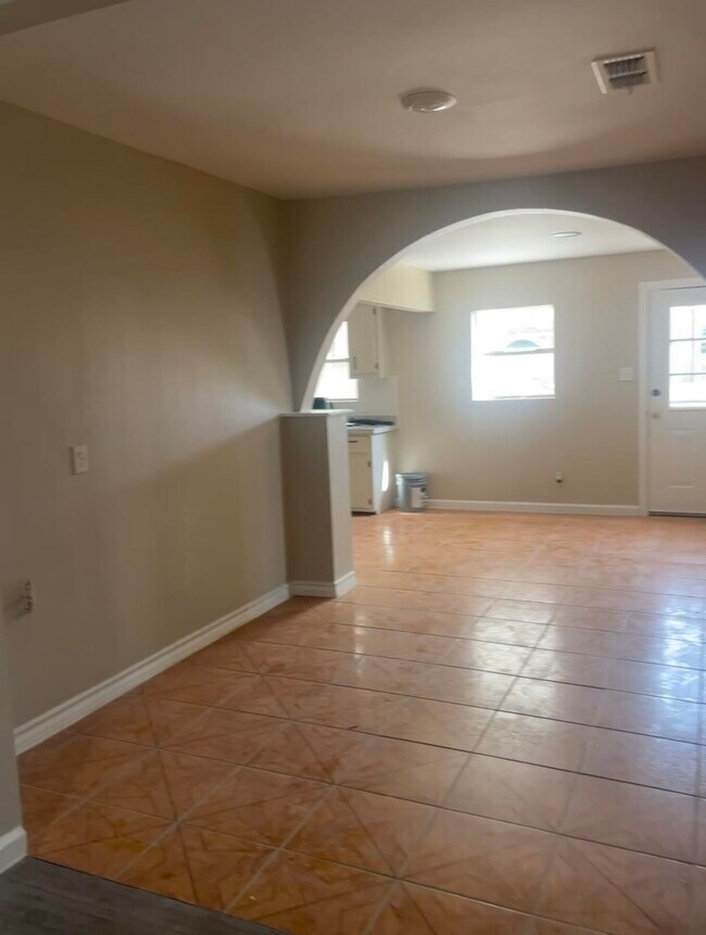 Foto del edificio - 2505 San Salvador St