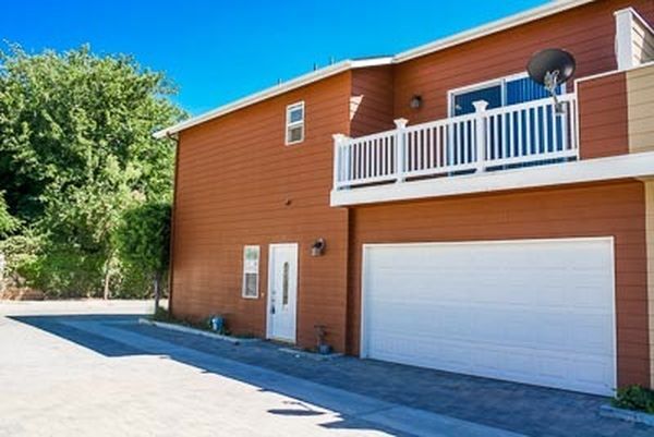 Foto del edificio - 1918 Kelly Ave