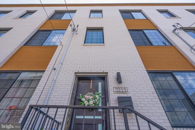 Foto del edificio - 3213 Chatham St
