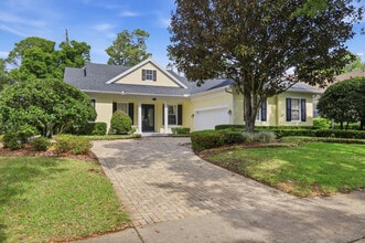 Building Photo - 312 W Lake Victoria Cir