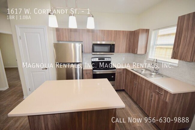 Foto del edificio - 1st Month Free with 13 Month Lease