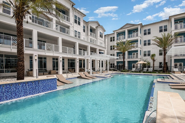 Building Photo - Summer House at Lake Apopka