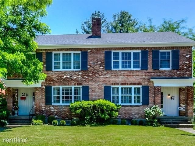 Primary Photo - 3 br, 1.5 bath Duplex - 313 Hermitage Dr