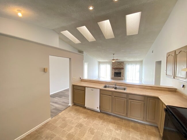 Foto del edificio - 12948 Broakfield Cir