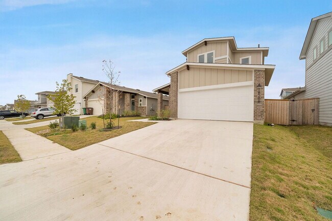 Foto del edificio - 8208 Cottage Rose Dr