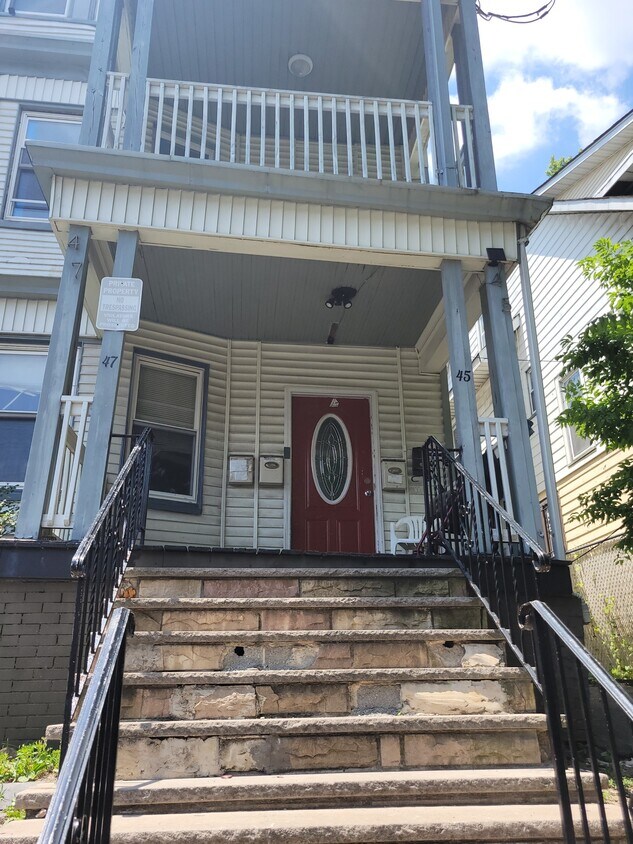 Front - 45 Columbia Ave