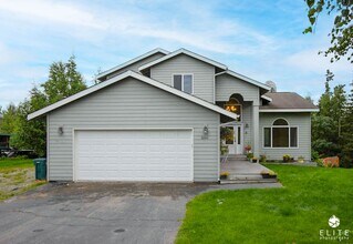 Building Photo - 8860 E Kiva Way
