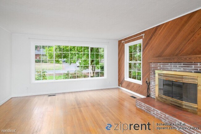 Foto del edificio - 3 br, 2 bath House - 9580 Southwest Duncan...