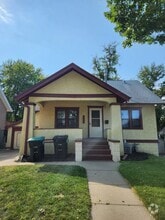 Building Photo - 628 N 47th St