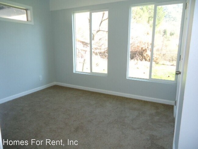 Building Photo - 3 br, 2 bath House - 35777 Highway 190
