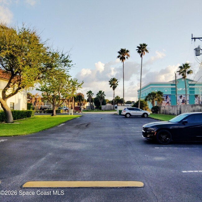 Building Photo - 200 St Lucie Ln