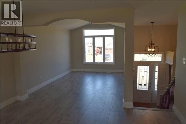 Building Photo - 305 Timtam Ct