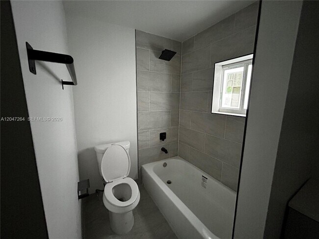 Foto del edificio - 4429 SW 21st St