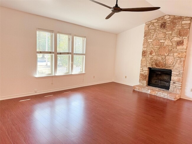 Foto del edificio - 11910 Stout Oak Trail