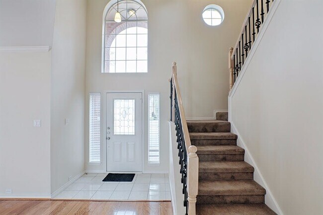 Building Photo - 11113 Promise Land Dr