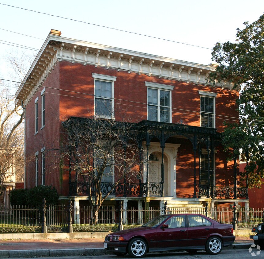 Building Photo - 205 N 19th St