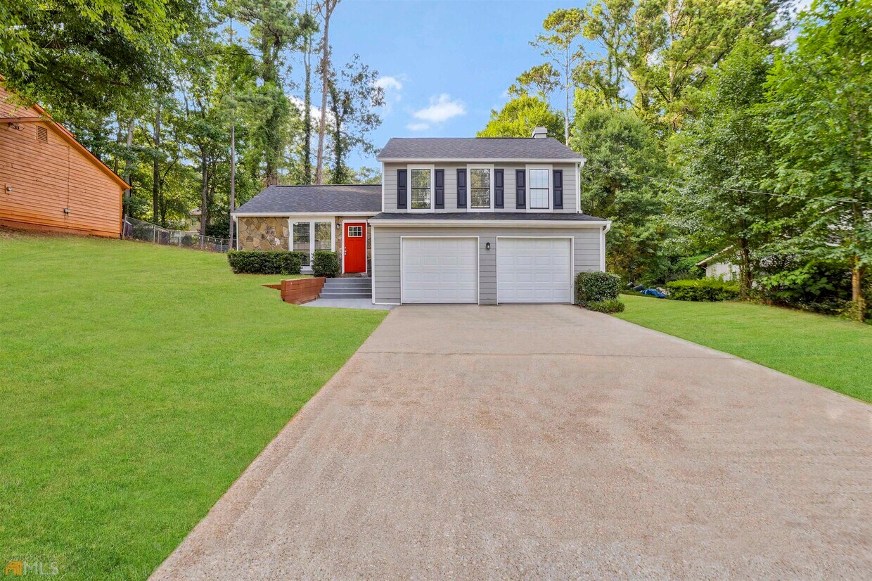 3920 Wood Path Ln, Stone Mountain, GA 30083 House Rental in Stone