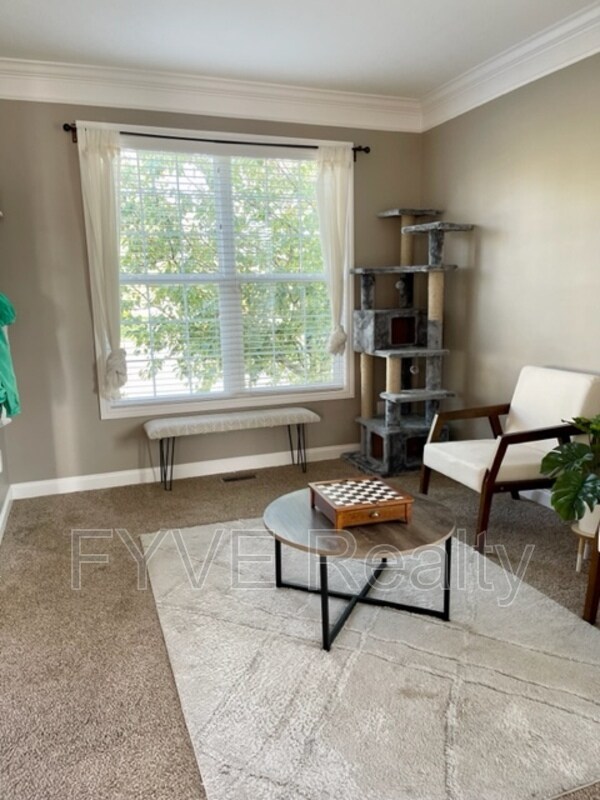 Building Photo - 248 Whitewater Ct