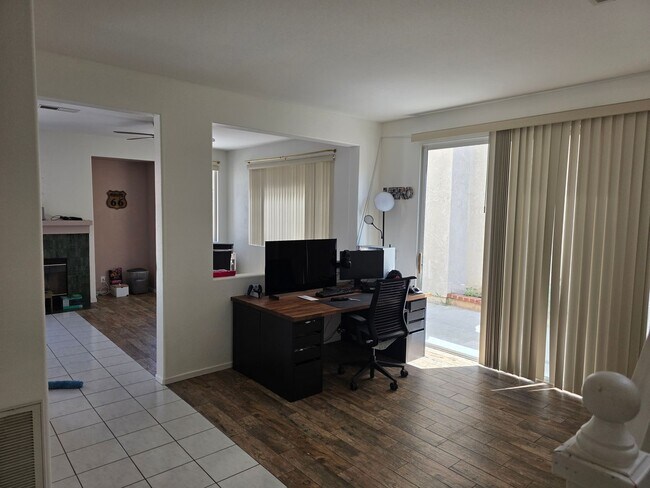 Foto del edificio - Bright & Spacious Family Home in a Private Gated Community