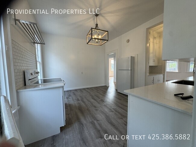 Foto del edificio - 424 8th Ave W