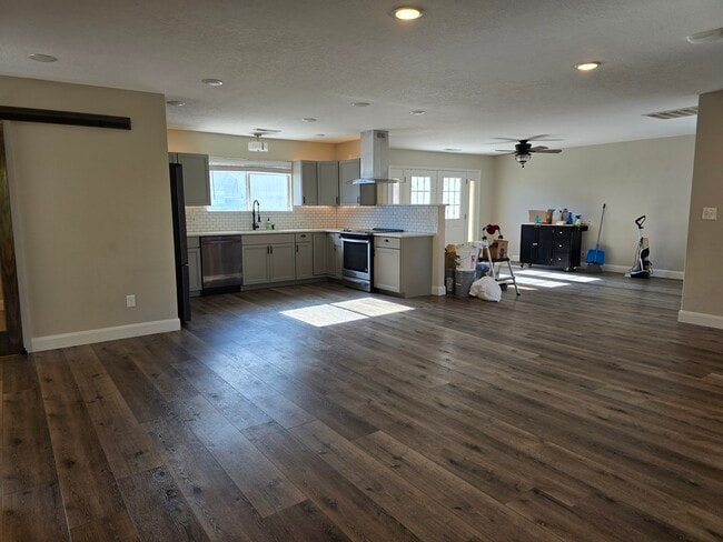 Great Room (Living/Dining) - 389 N Donlee Dr