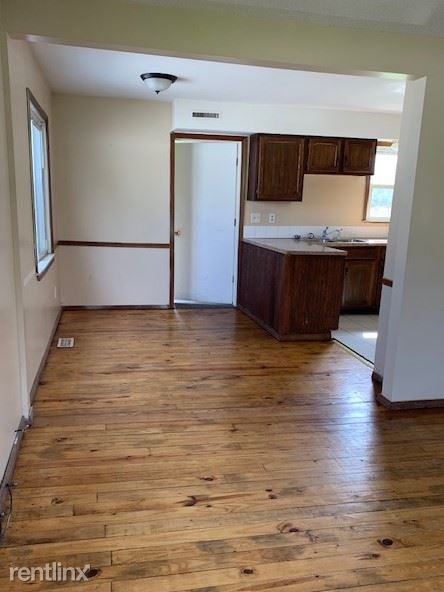 Building Photo - 3 br, 2 bath House - G3055 Kleinpell St
