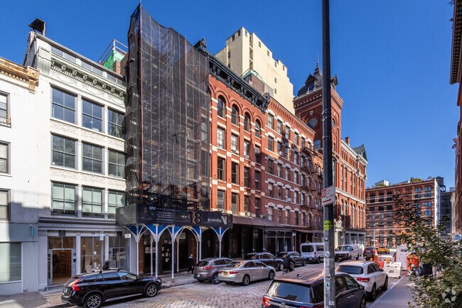 Building Photo - 14 Harrison St