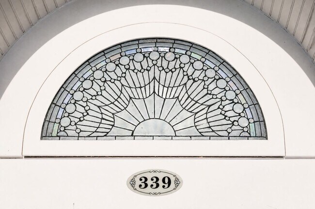 Building Photo - 339 Connecticut 39