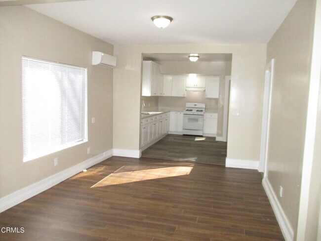 Building Photo - 3003 Sierra St