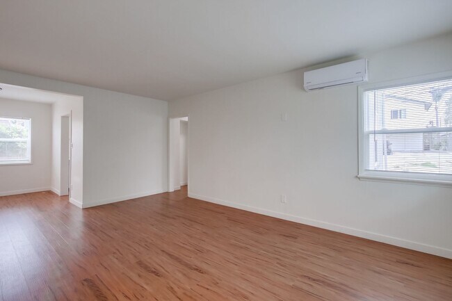 Foto del edificio - Updated 2-Bed Condo in Prime North Park