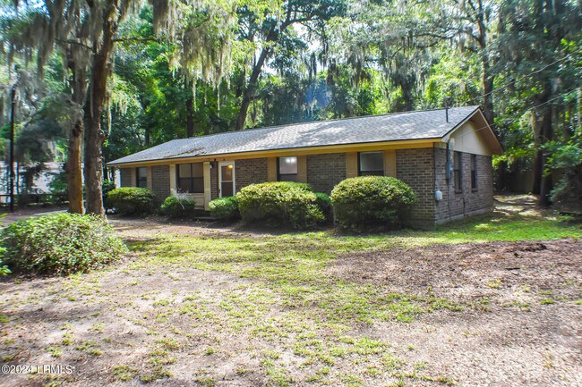 Building Photo - 14 State Rd S-7-161