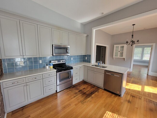 Foto del edificio - 921 Spring Garden St