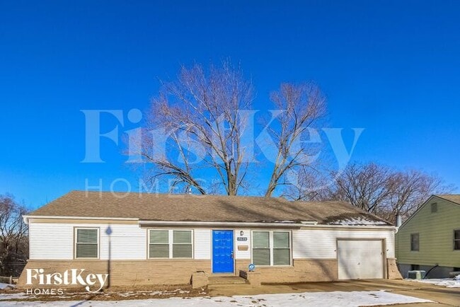 Building Photo - 3620 NE 54th Terrace