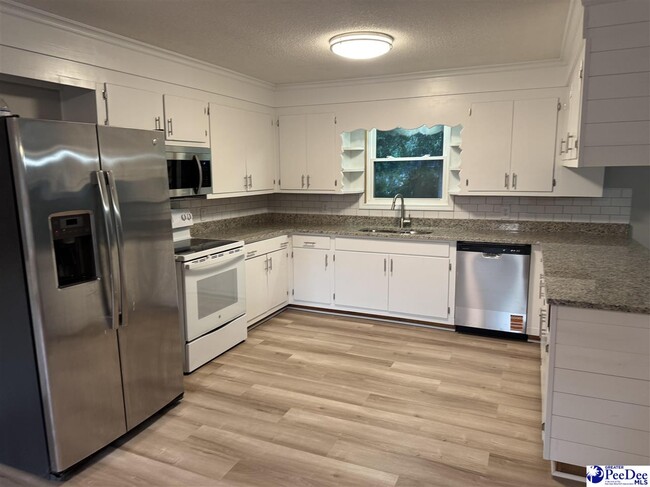 Foto del edificio - 2917 Glencove Dr