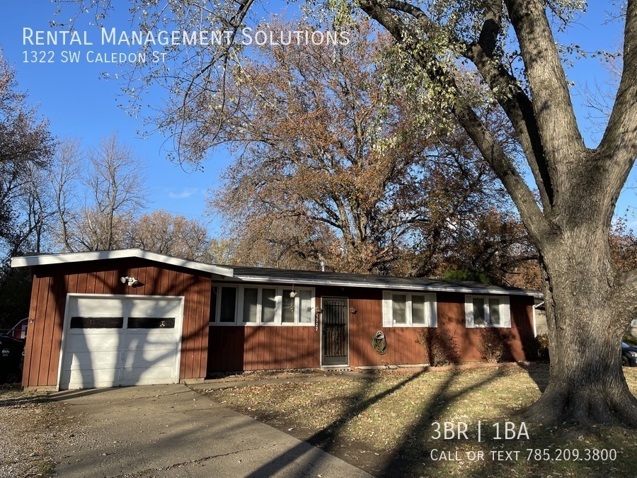 Primary Photo - *Attached Garage* 1322 SW Caledon St - 3 B...