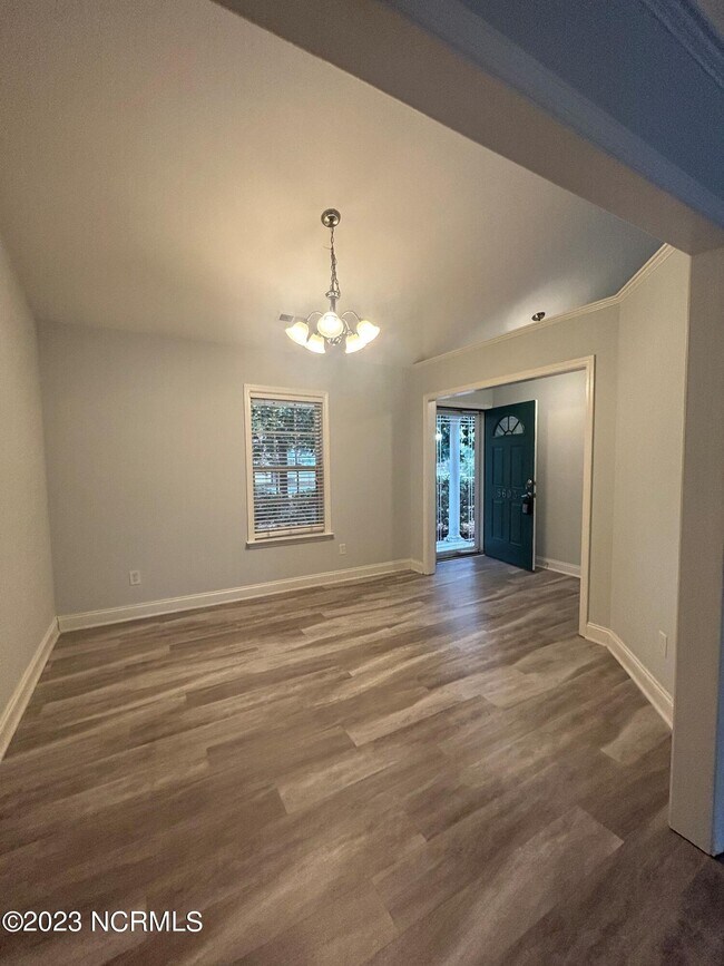 Foto del edificio - 8603 Grayson Park Dr