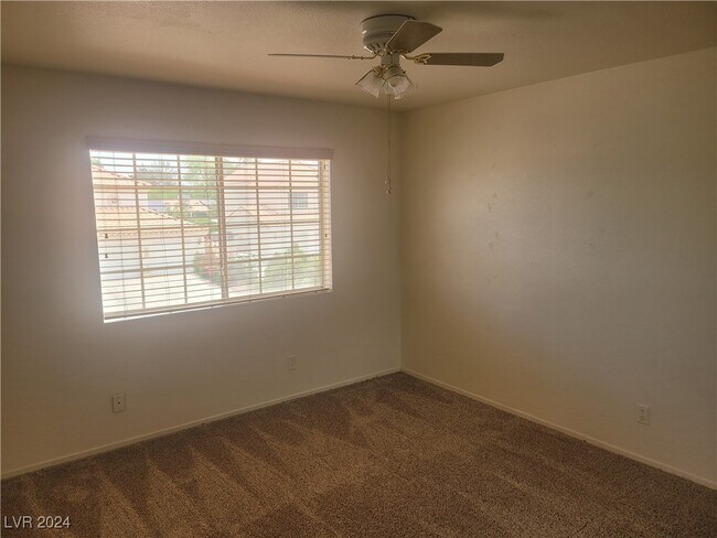 Building Photo - 4013 Forest Knoll Ln