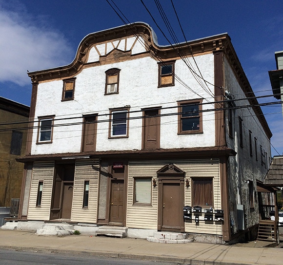 Building Photo - 1029-1031 Main St