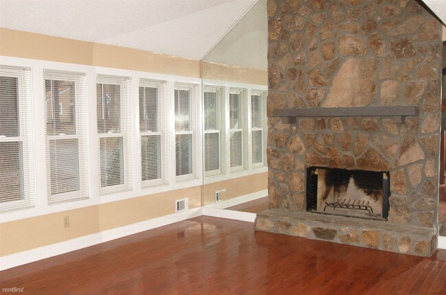 Building Photo - 6159 Rotondo Pl
