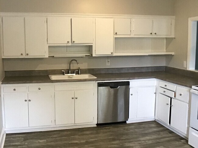 Foto del edificio - 717 Brooks Ave