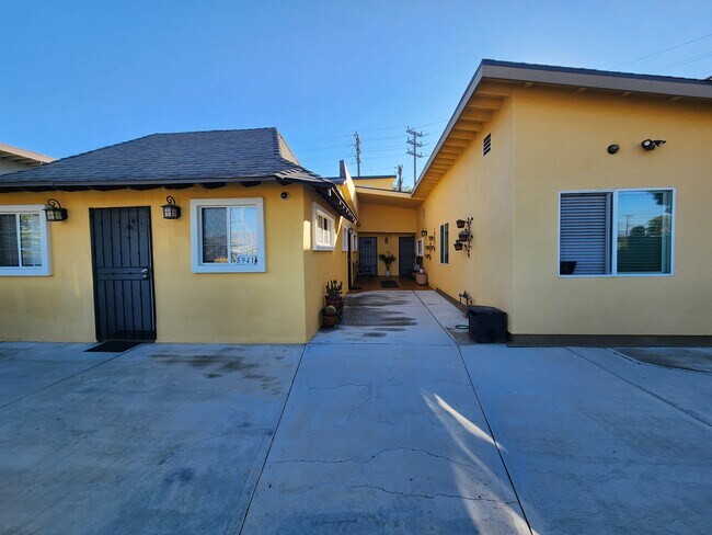 Foto del edificio - 5941 Whitnall Hwy