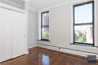 Building Photo - 345 E 5th St