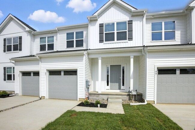 Building Photo - 3 Kessel Run