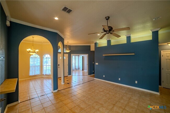 Foto del edificio - 511 Cowhand Dr
