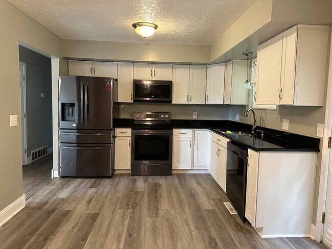 Building Photo - Mt. Pleasant Estates