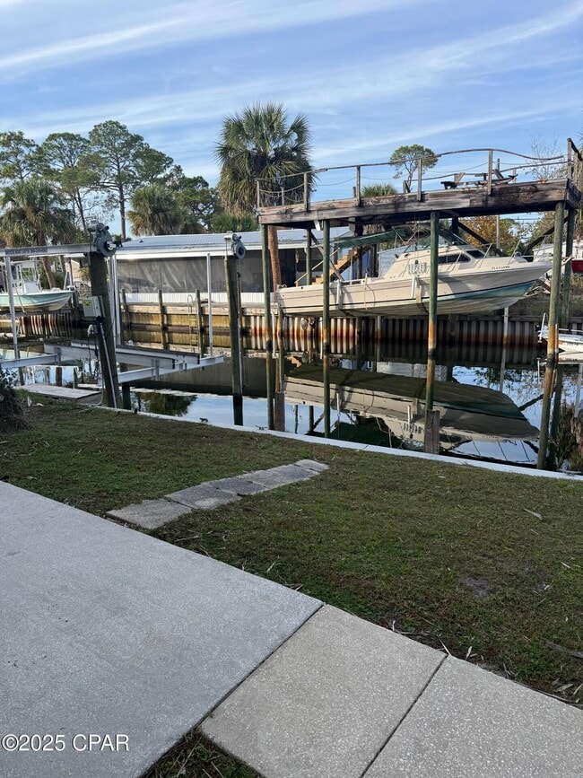 Foto del edificio - 6588 Harbour Blvd