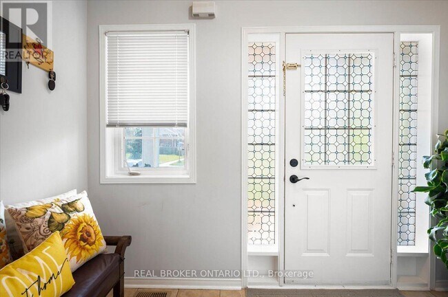 Building Photo - 4809 Dovehouse Dr