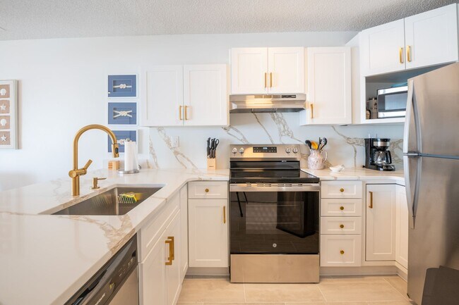 Building Photo - PLAN AND SECURE YOUR WINTER GETAWAY NOW, W...