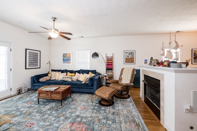 Photo - 805 Westover Ave Townhome